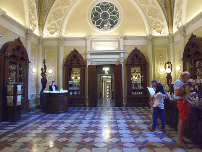 L'une des salles de l'Officina Profumo Farmaceutica di Santa Maria Novella
