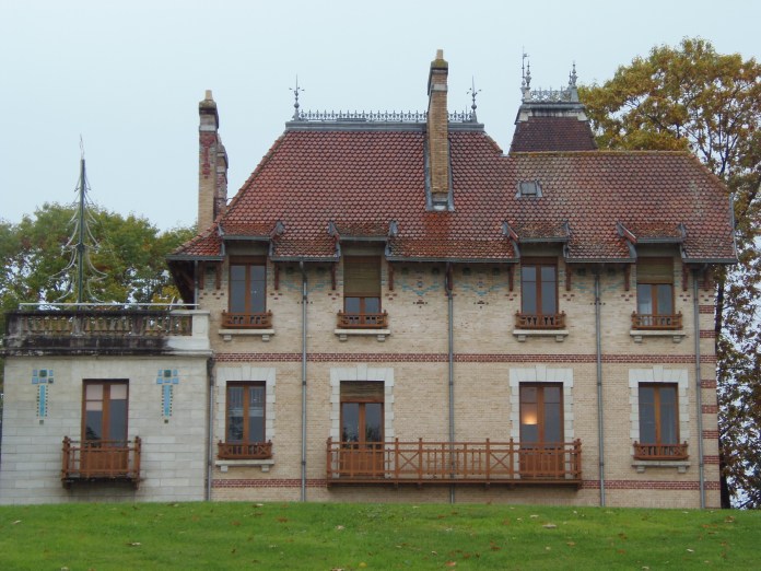 La villa Oustau est devenue un centre culturel.