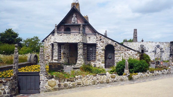 Musée Robert Tatin, crédit photo Mayenne Tourisme.
