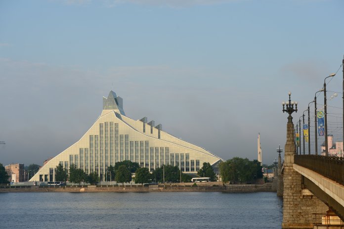 Bibliothèque Nationale (Riga). Crédit photo Rigas mezi.