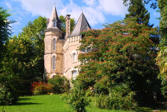 Villa Hermine, sur les hauteurs de Salies-de-Béarn.