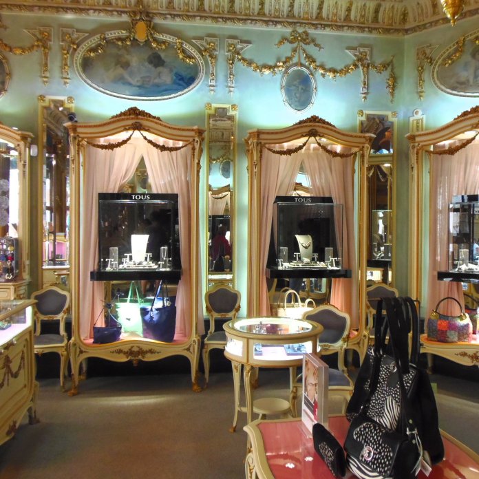 TOUS, Lisbonne, Lisboa, Portugal