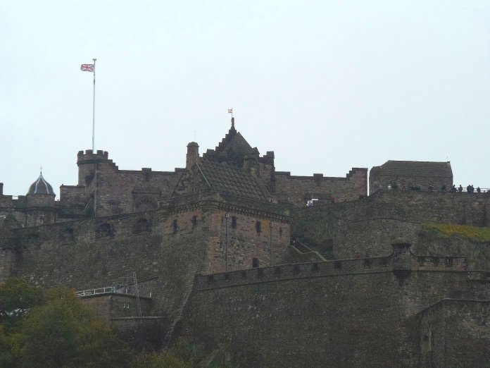 Château remparts Edimbourg Edinburgh
