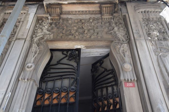 Art nouveau Raimondo d'Aronco ferronnerie pierre.