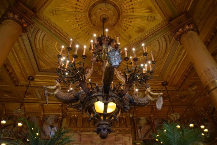 Brasserie suspension Hôtel Métropole Bruxelles Brussels