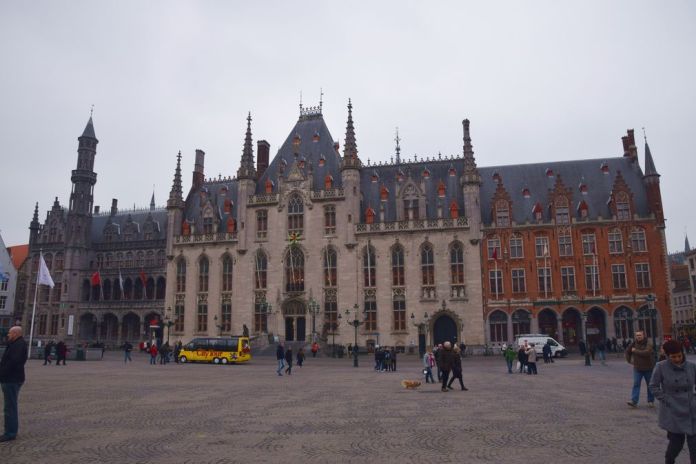 Grand Place Bruges Brugge Hôtel de ville.