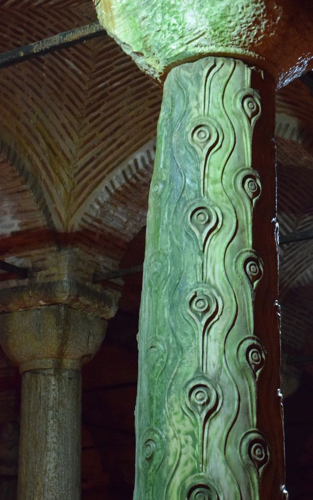 Pilier ouvragé citerne basilique Istanbul