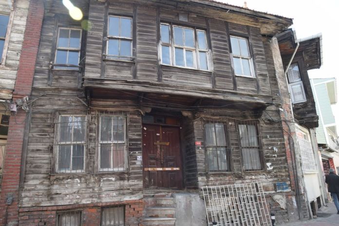 bois Istanbul maison