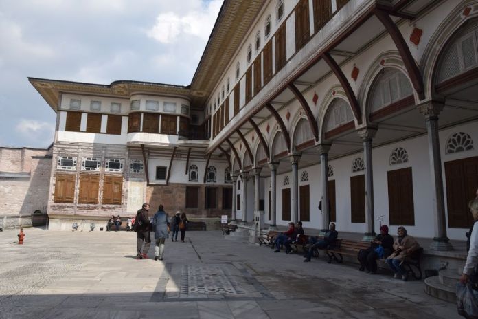 cour harem topkapi istanbul