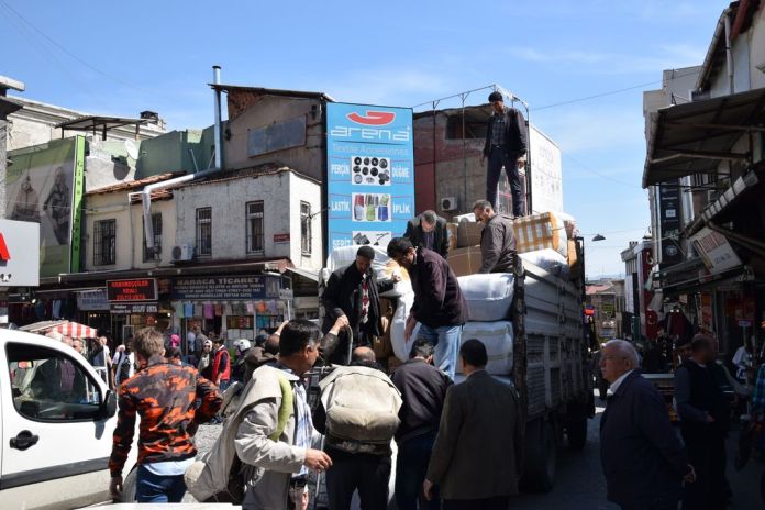 chargement camion istanbul