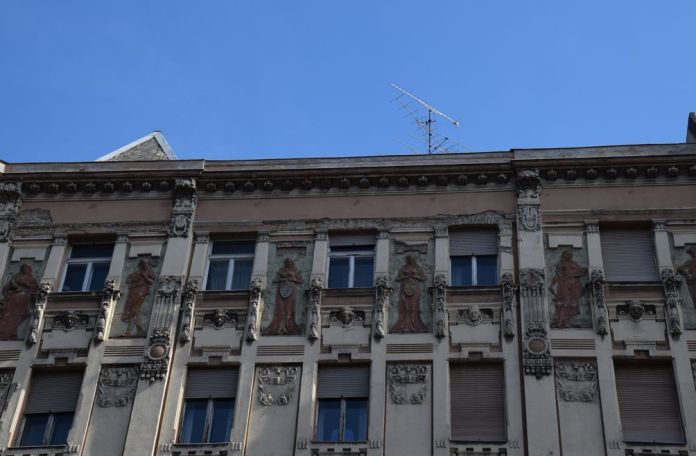 bas relief Budapest Hongrie Hungary