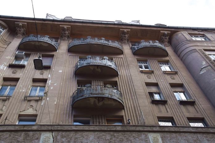 balcon arrondi Budapest Hongrie Hungary