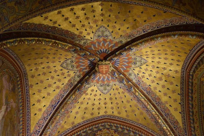 voûte église Mathias Budapest Hongrie Hungary