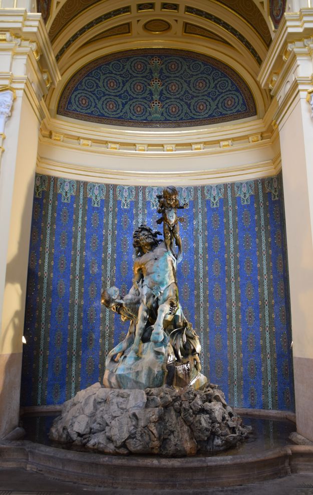 fontaine bains szechnyi Budapest Hongrie Hungary