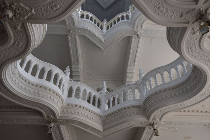 volutes musée arts décoratifs Budapest Hongrie Hungary