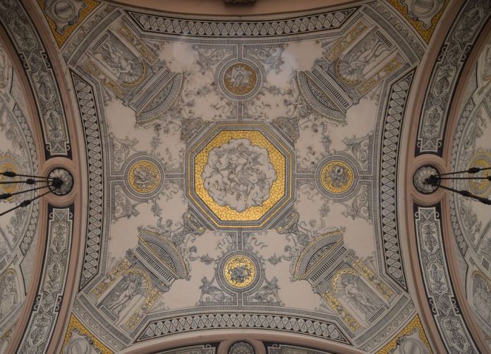 voûtes opéra Budapest Hongrie Hungary