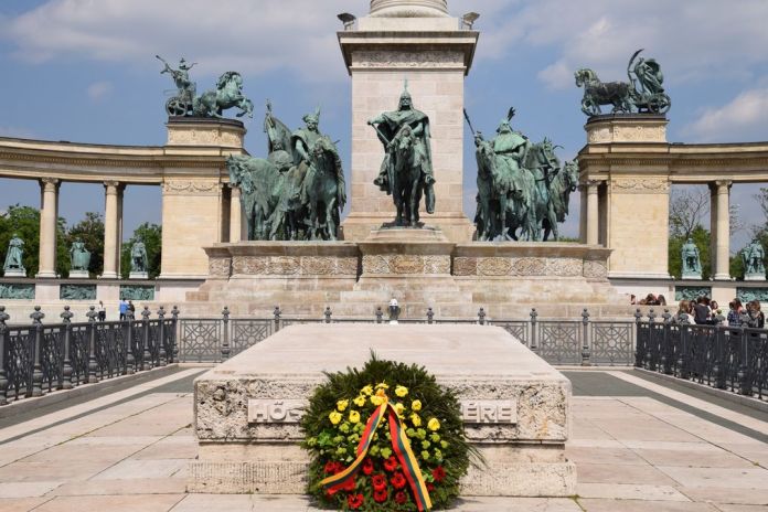 soldat inconnu à Budapest Hongrie Hungary