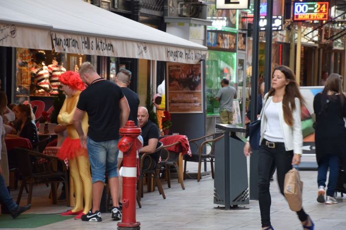 vie de garçon Budapest Hongrie Hungary