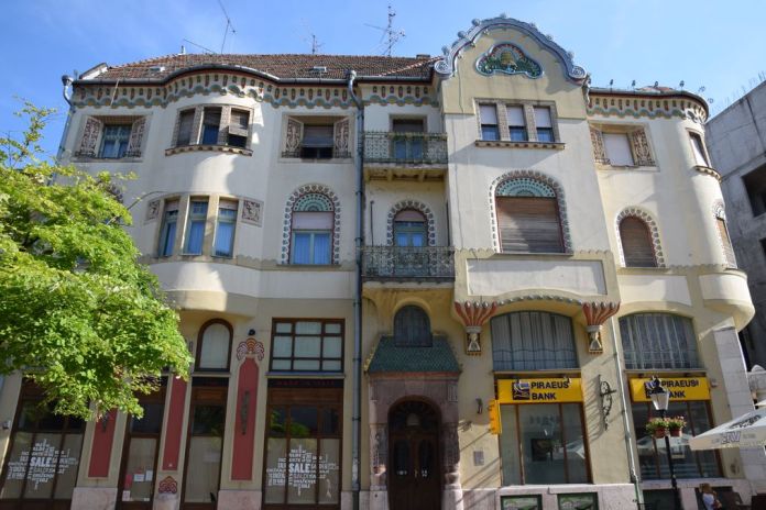 palais de la caisse d'épargne Subotica Serbie