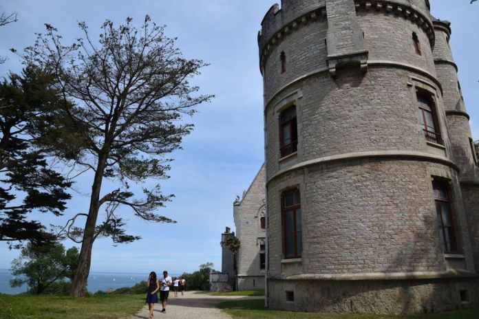 tour château Abbadia Hendaye