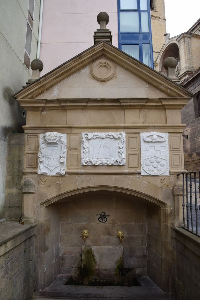 fontaine du pèlerin Logrono Rioja