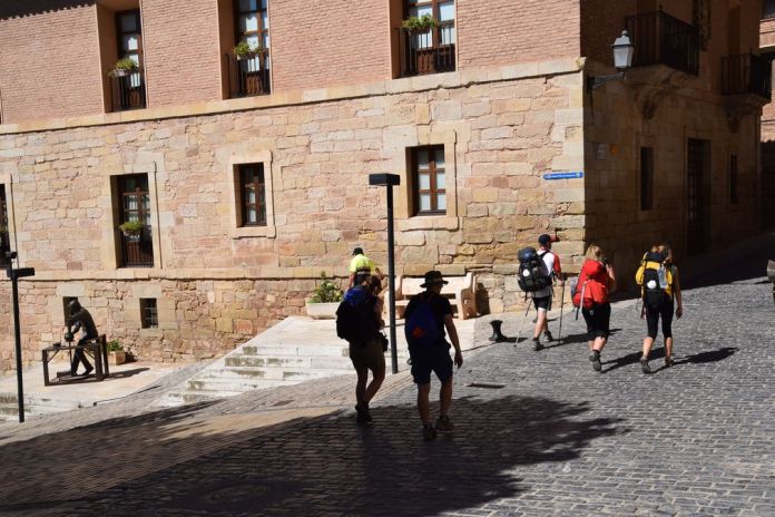 pèlerins Saint-Jacques-de-Compostelle Navarrete La Rioja