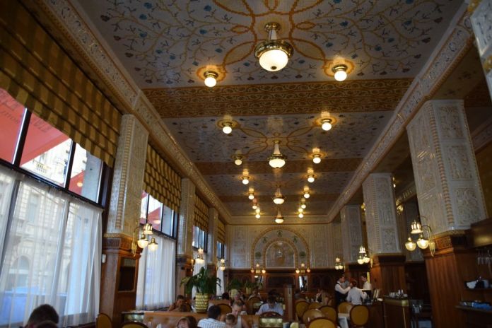 salle café Art déco Impérial