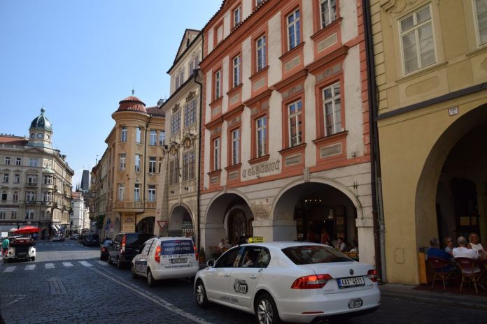 arcades Mala Strana Prague