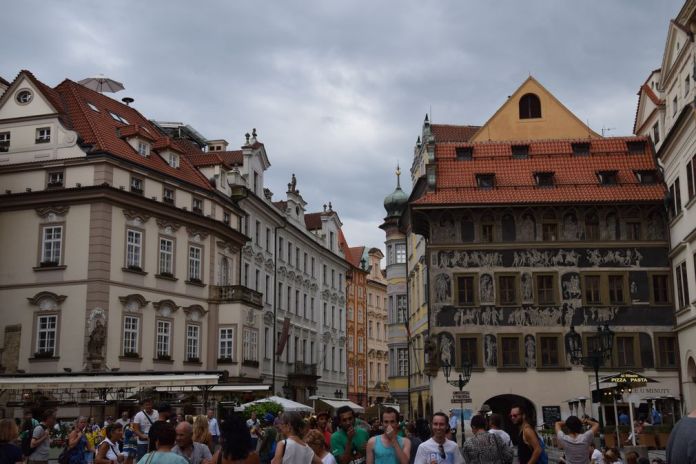Maison à la minute sgraffites place de la Vieille Ville Prague