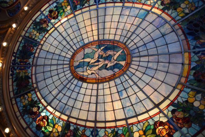 vitrail art nouveau café opéra stockholm suède