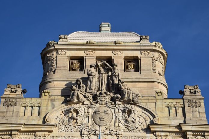 fronton théâtre royal dramatique stockholm suède