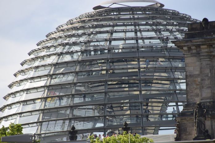 coupole Bundestag Berlin