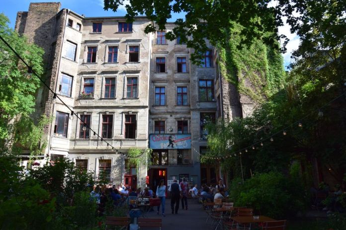jardin Clärchens Ballhaus berlin