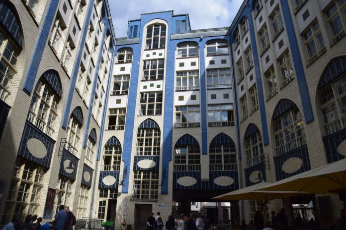 façade carrelée Hackesche Höfe Berlin