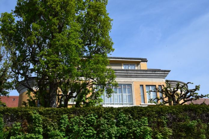 ouvertures multiples villa turque la chaux de fonds suisse switzerland