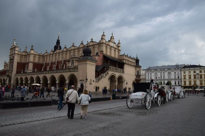 halle aux draps Cracovie