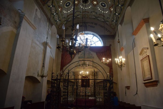 l'une des synagogues du quartier juif de Cracovie