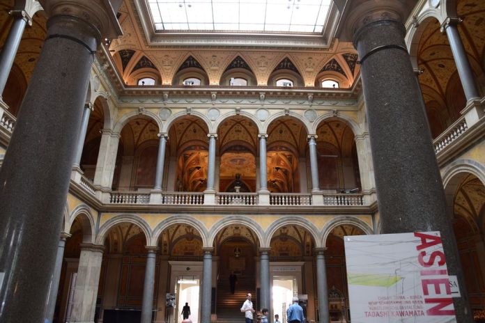 hall entrée musée arts appliqués Vienne