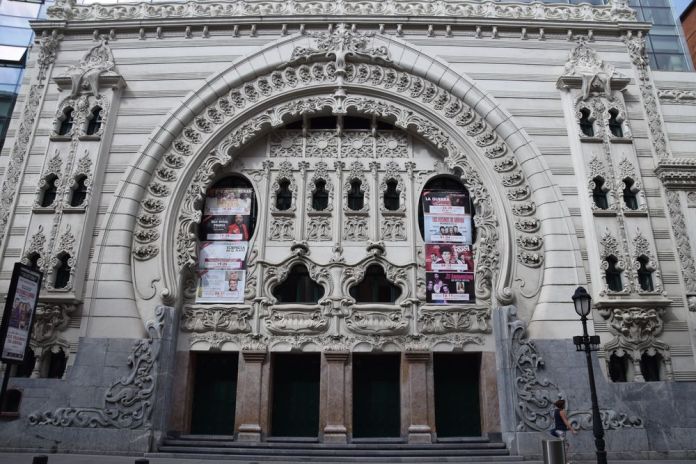 arc travaillé campos eliseos