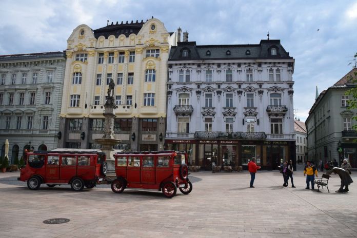 place Hlavene napoléon bratislava