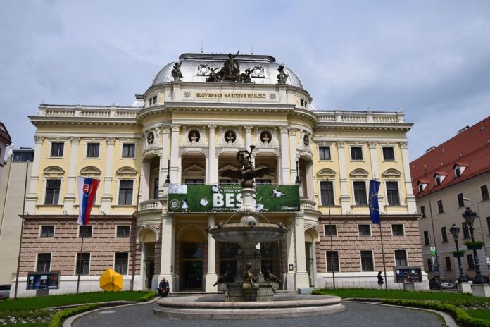 théâtre national slovaque bratislava