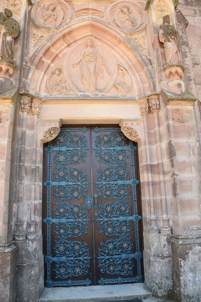 porte chapelle panthéon marquis de comillas