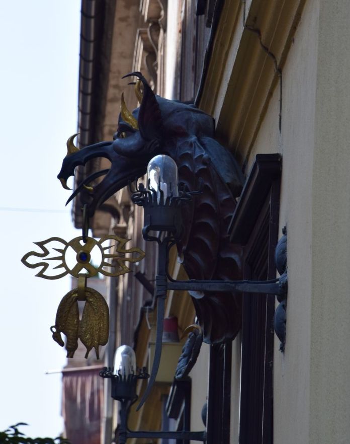 enseigne atelier Christoph Steidl Porenta Ljubljana