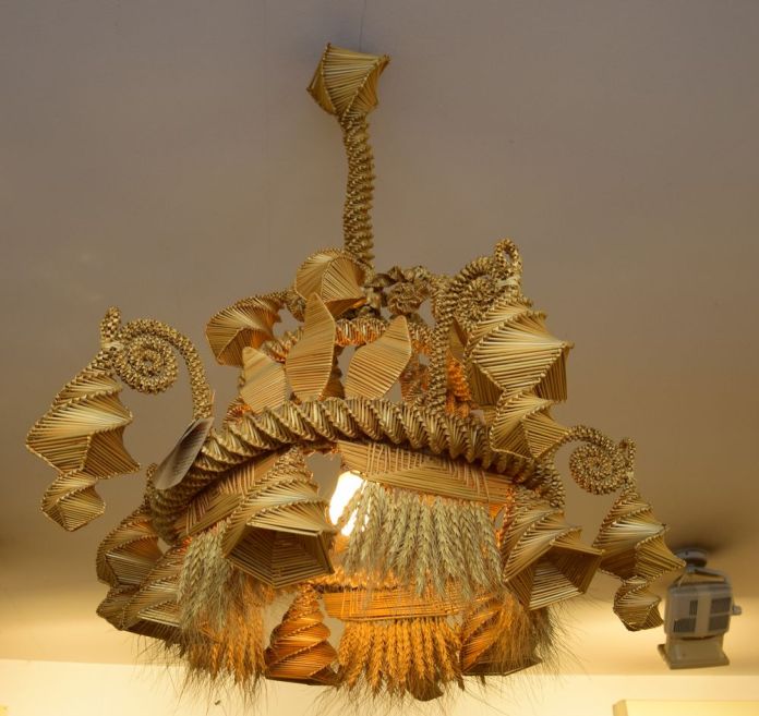 suspension en paille rustika ljubljana