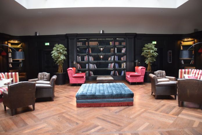 bibliothèque savoia excelsior palace trieste