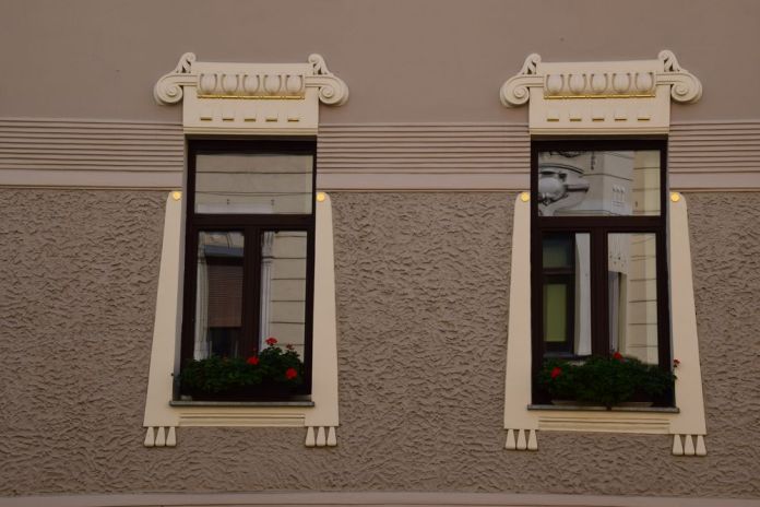 entourage fenêtres 11 tavcarjeva ulica ljubljana