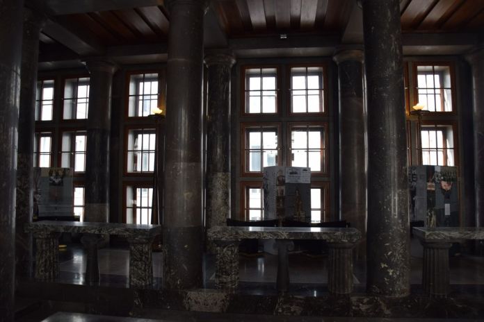 jeu de colonnes bibliothèque Ljubljana