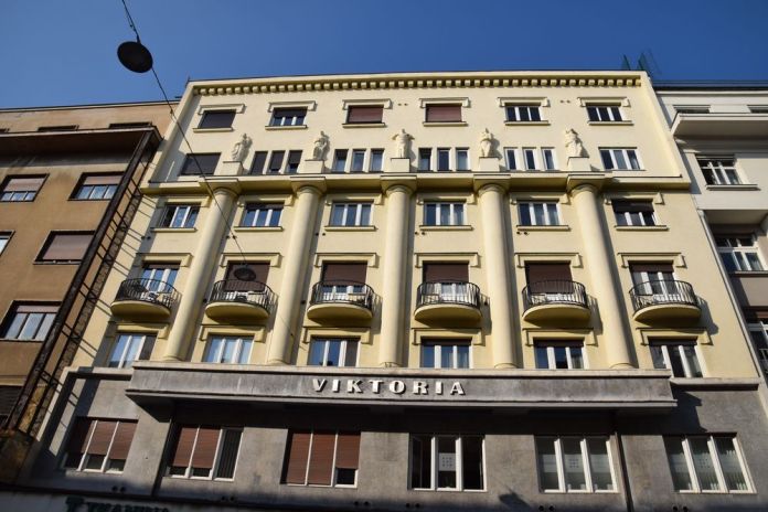 s'orientant vers l'Art déco un immeuble de Ljubljana