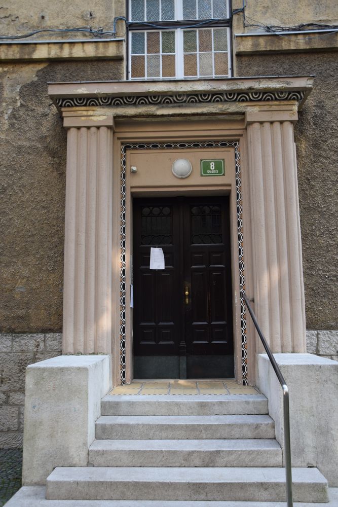 porte d'entrée gradisce ulica ljubljana