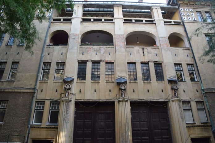 façade maison allemande côté gradisce ulica ljubljana